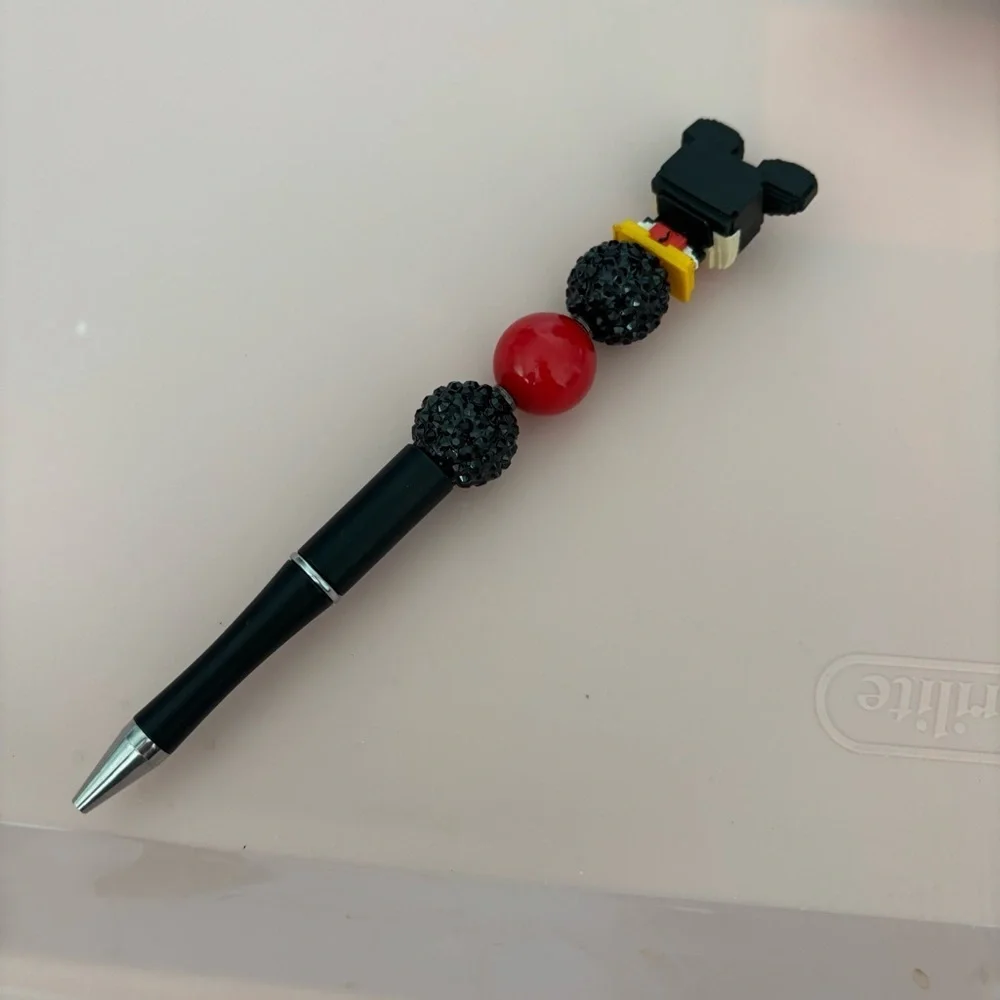 Disney Doorables: Mickey Mouse: Pixel Mickey Mouse handmade beaded pen